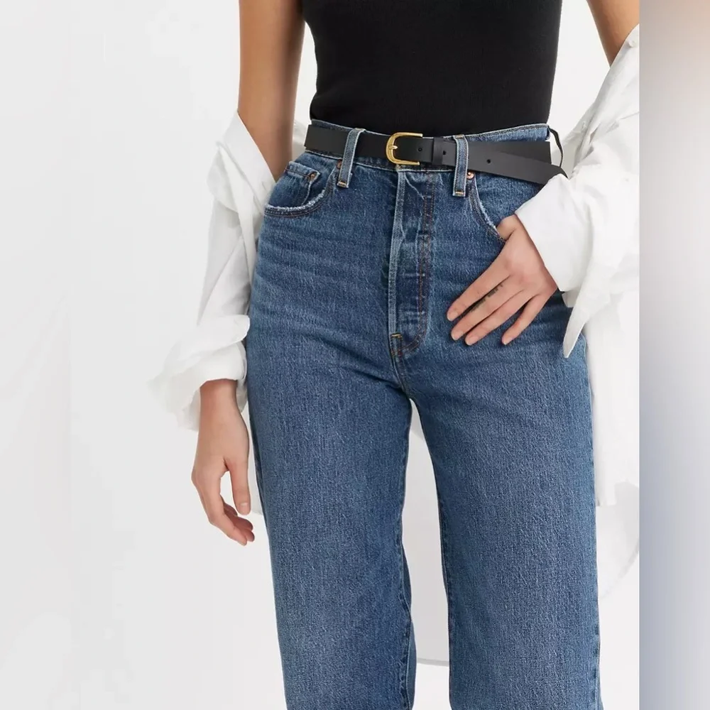 Levi's RIBCAGE STRAIGHT ANKLE WOMEN'S JEANS - Picture 2 of 7